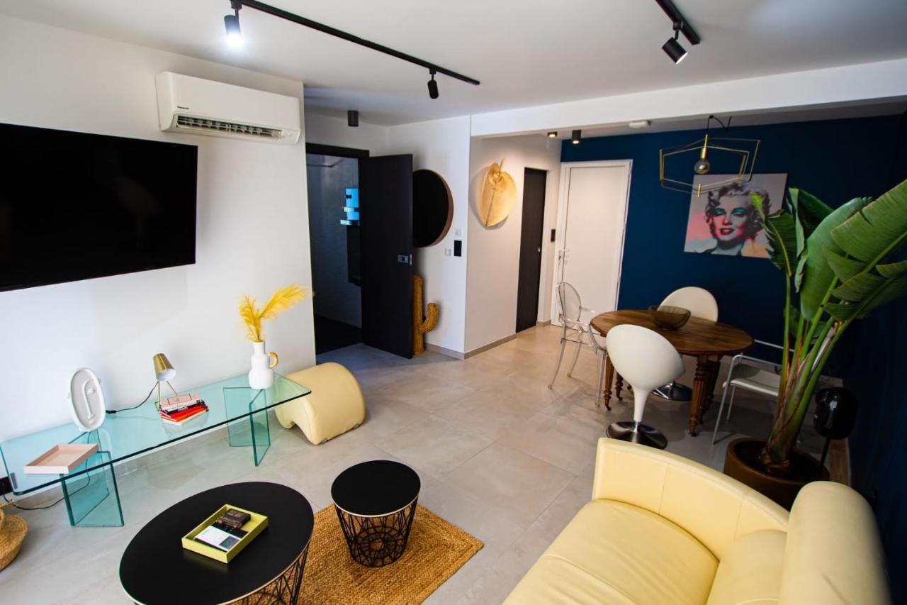 Appartement De Caractere Avec Jacuzzi Fréjus Buitenkant foto